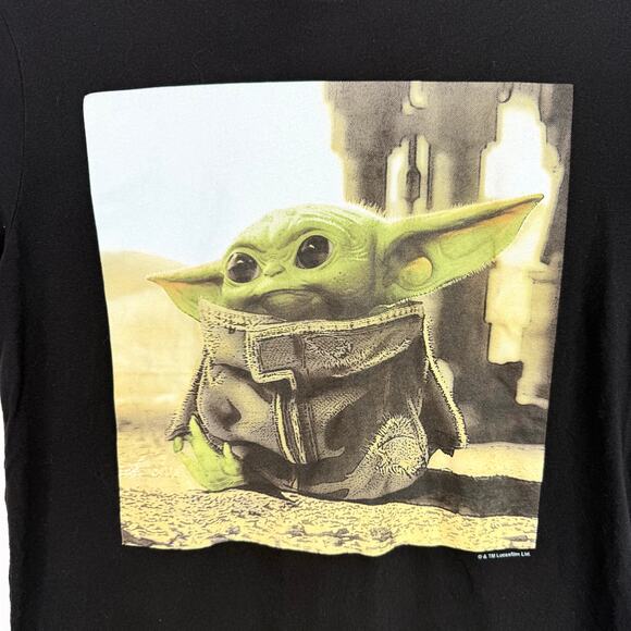 Old Navy Mandalorian Grogu T-Shirt Small - Picture 3 of 5